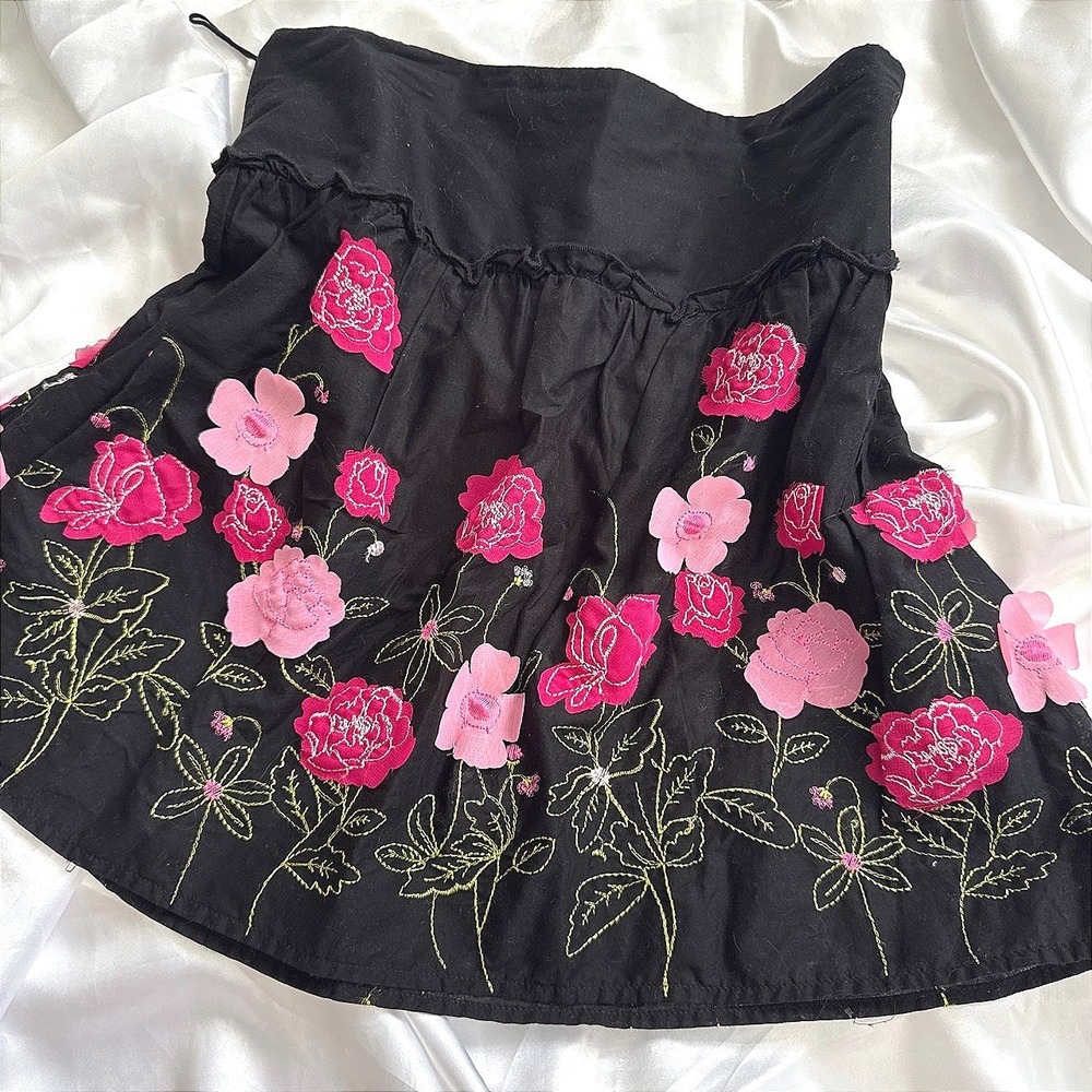 Speechless Black Floral Embroidered 3D Applique Mini Skirt Size S Pink Rose